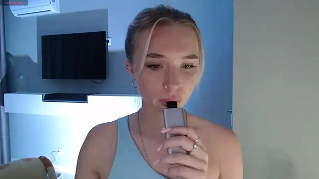 Emily_Hartt big clit fetish private chat