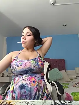 liittle_princess18 mobile cam girl stream