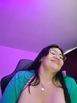 esmeralda_milf webcam