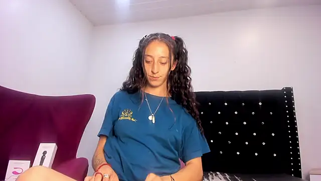 Valeria_Gate webcam