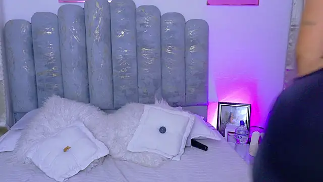 AlynAllen webcam