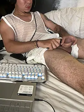 AngelLatinBoy webcam