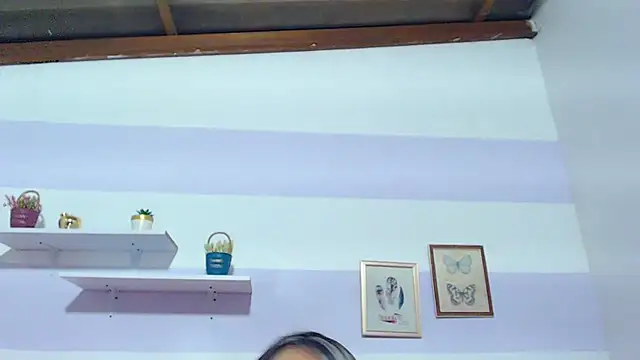 kimberlyvega live cam on StripChat