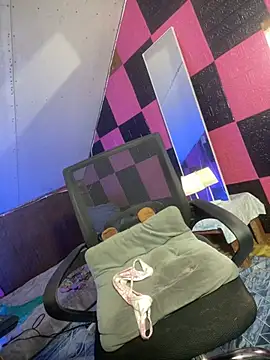 Lovely_Daugs live cam on StripChat