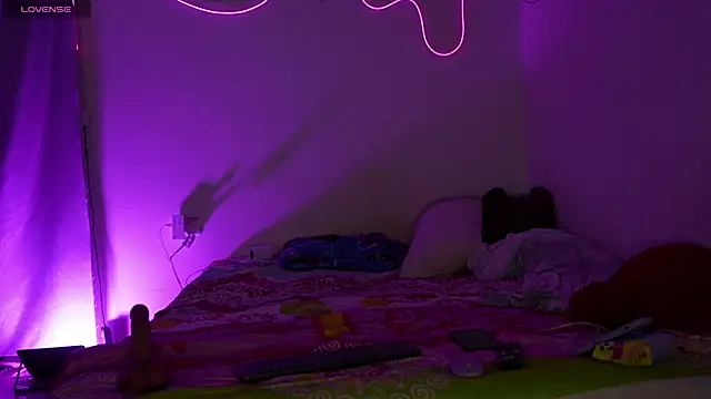 Mia_Doll01 webcam