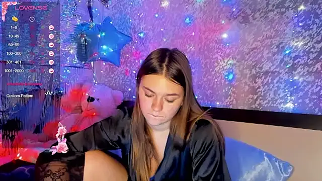 Josephine_Kiss webcam