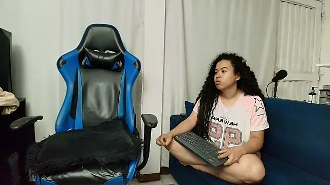ema_abby webcam