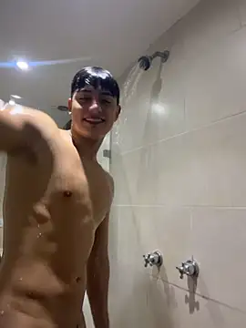 Lander_Cruz live cam on StripChat