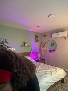 YariRose webcam