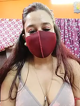 Hotpuja25 webcam