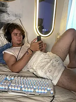 AngelLatinBoy webcam