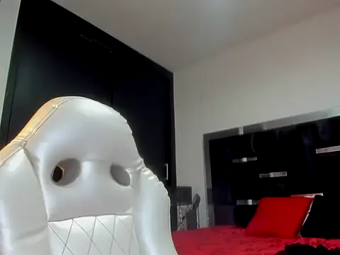 Miranda_bigcock3 webcam