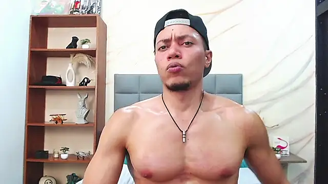 mike_rolly_hot webcam
