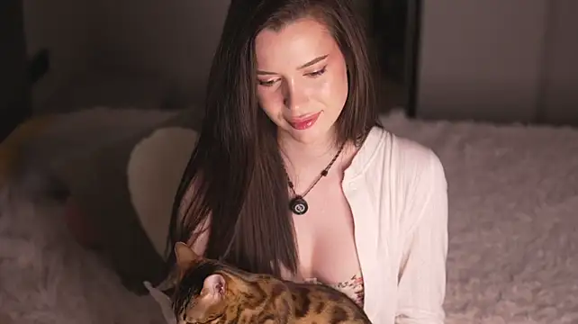 justbarbiee (F young) - ultra tease with camel toe in doggy
