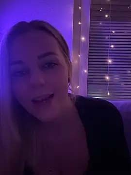 lisaxtra (F young) - Video 2 min 🔥