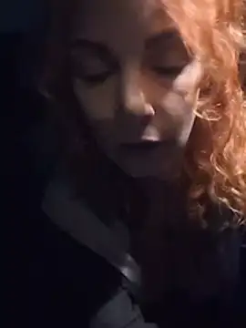 freyafucksfans (F young) - 🔥 RISKY POSE IN HEADLIGHTS