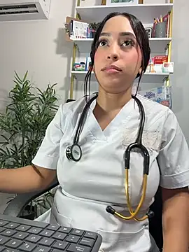 miacamille_ (F teen) - show cum