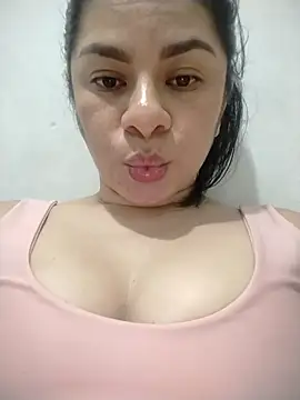 luna_pinky