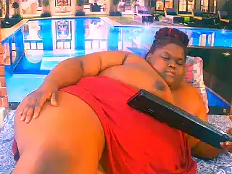 EbonyHotBuns webcam