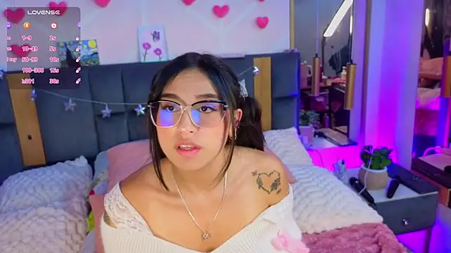 MadyJackson webcam