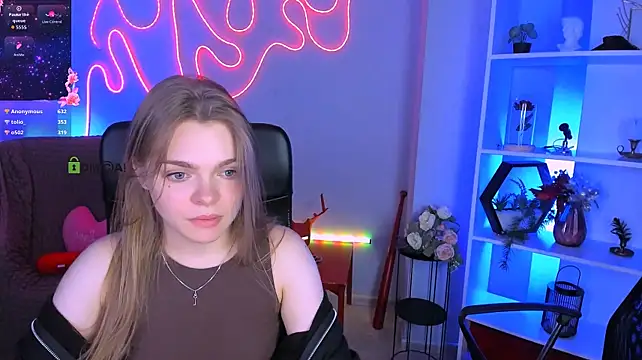 veronica_bubble webcam