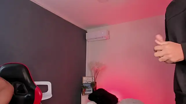 Handsomeboyss19 webcam