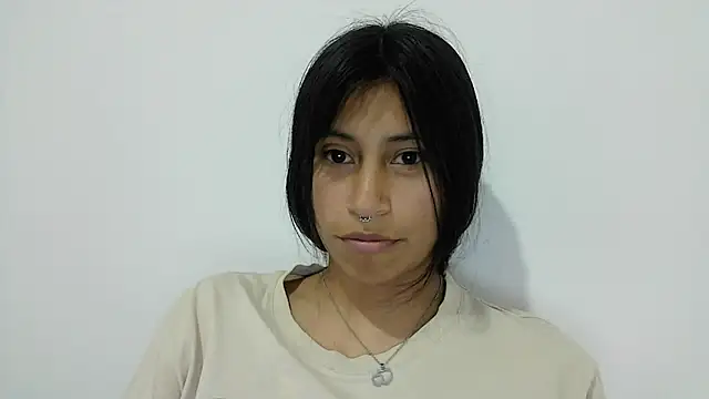 Pocahontas_Honey webcam