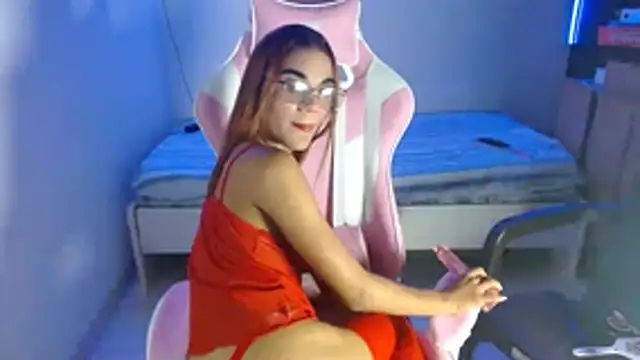 Raya_velvet webcam