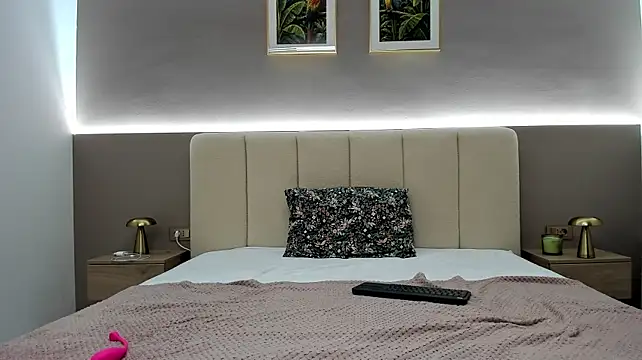 CamillaBlake webcam