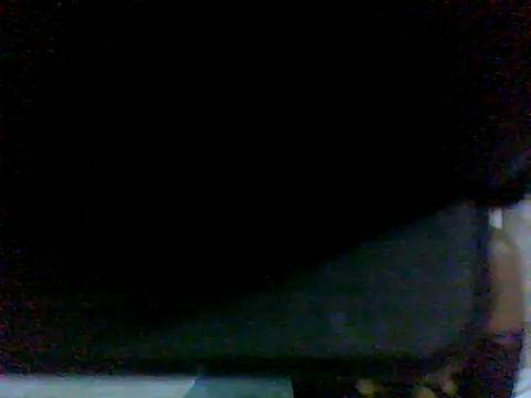 KinkyluuX webcam