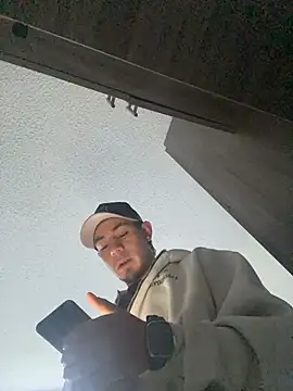 Taylor_DiamondBoy webcam