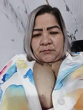 Dalessa_Bigtits webcam