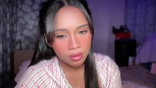 Exotic_alyssa69 webcam