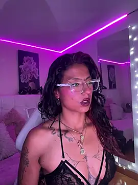 samathamay (G young) - off mini skirt😍