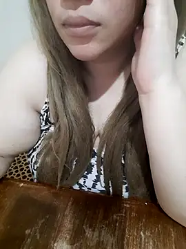 Madam_bezzzoul webcam