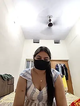 ravinaa5 webcam