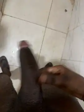 _dslayerr (M twink) - Cum showing my body