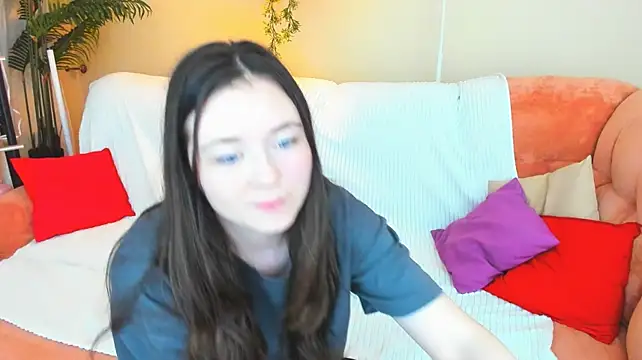 AlluringLookk webcam