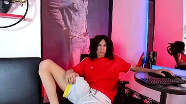 anddy_hugecock webcam