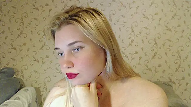 mmmPinUpGirl webcam