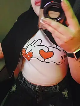 Elinaax live cam on StripChat