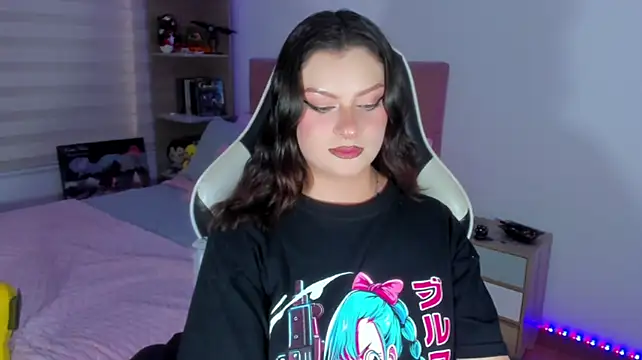 OphelianaRose33 webcam
