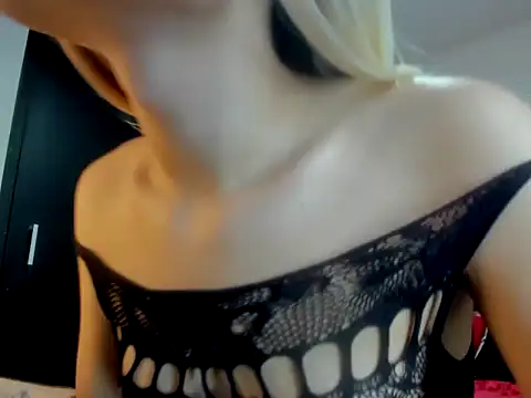 Miranda_bigcock3 webcam