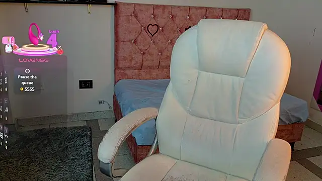 Brendaa_Paarker webcam