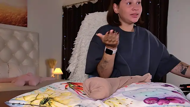KimClarks_ webcam