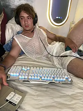 AngelLatinBoy webcam