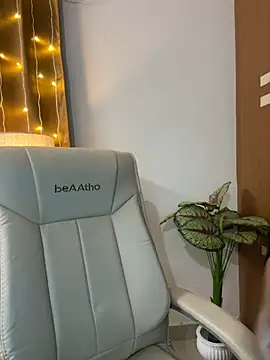 its_ur_flora (F young) - Boobs oil massage