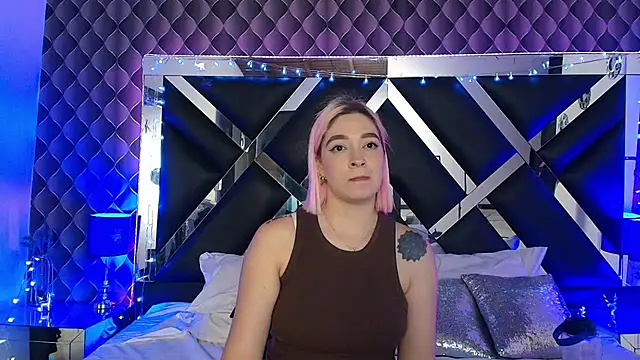 victoriaa_lee_ webcam