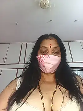 ragavi-kannada-telugu (F milf) - Pussy oil massage