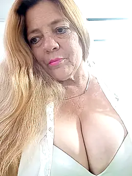 Karlatatiana webcam